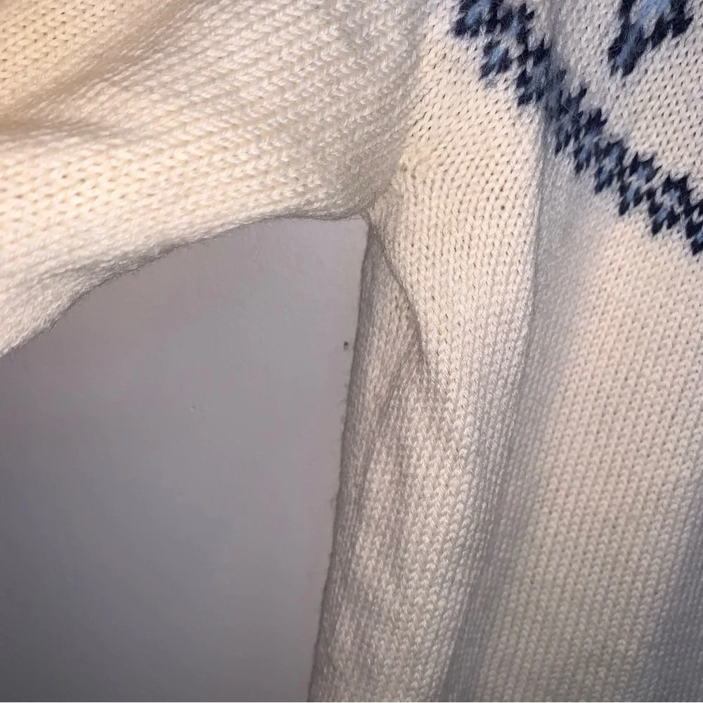 Vintage Hudson's Bay Company 100% Pure Wool Butterfly Fair Aisle Cardigan - Picture 7 of 9
